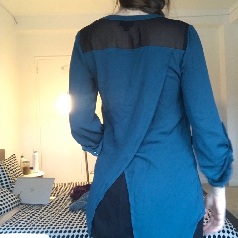Turquoise blouse with studs - Picture 2 of 5
